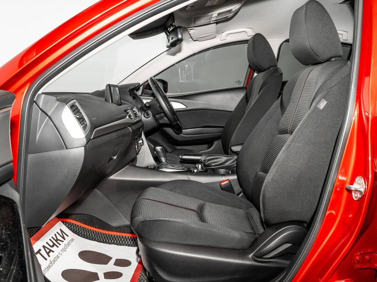 Mazda Axela 2017 - фото автомобиля