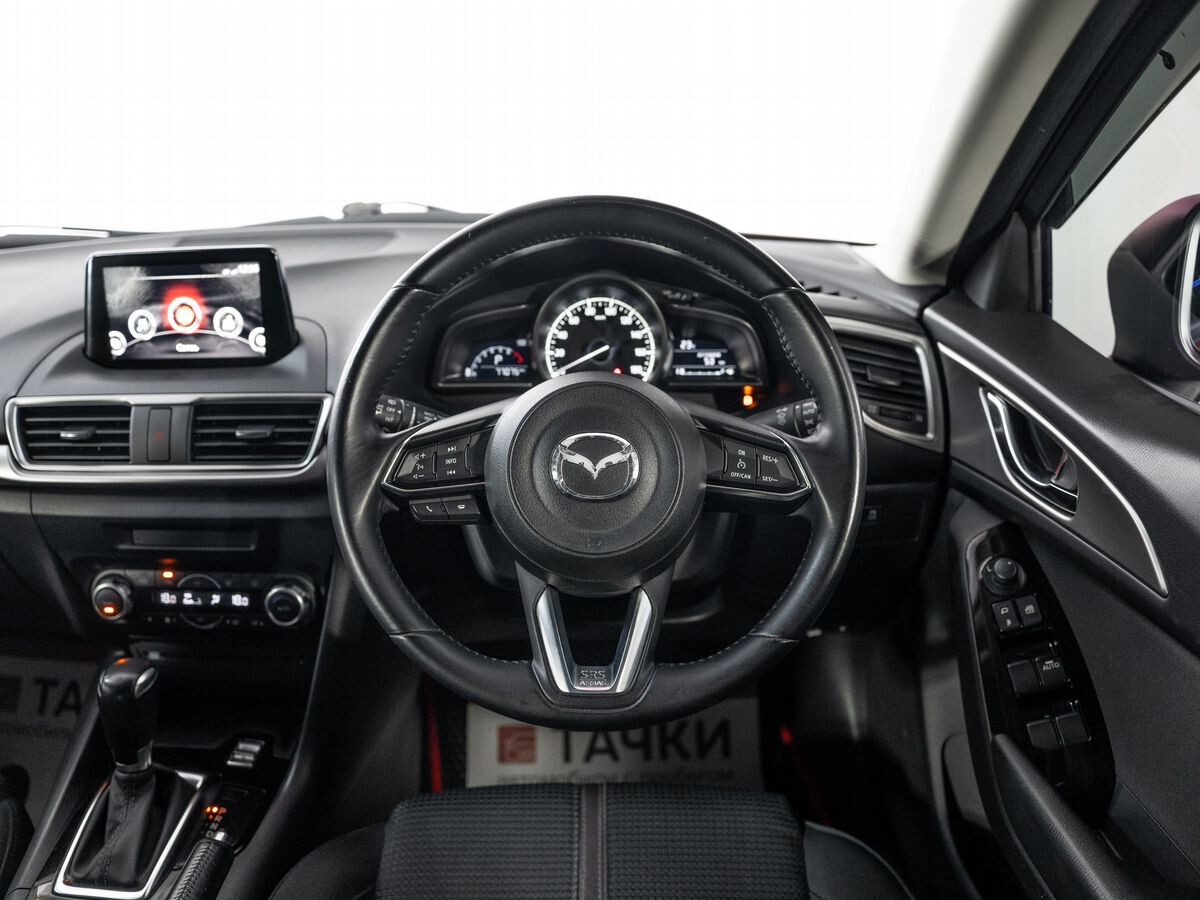 Mazda Axela 2017 - фото автомобиля