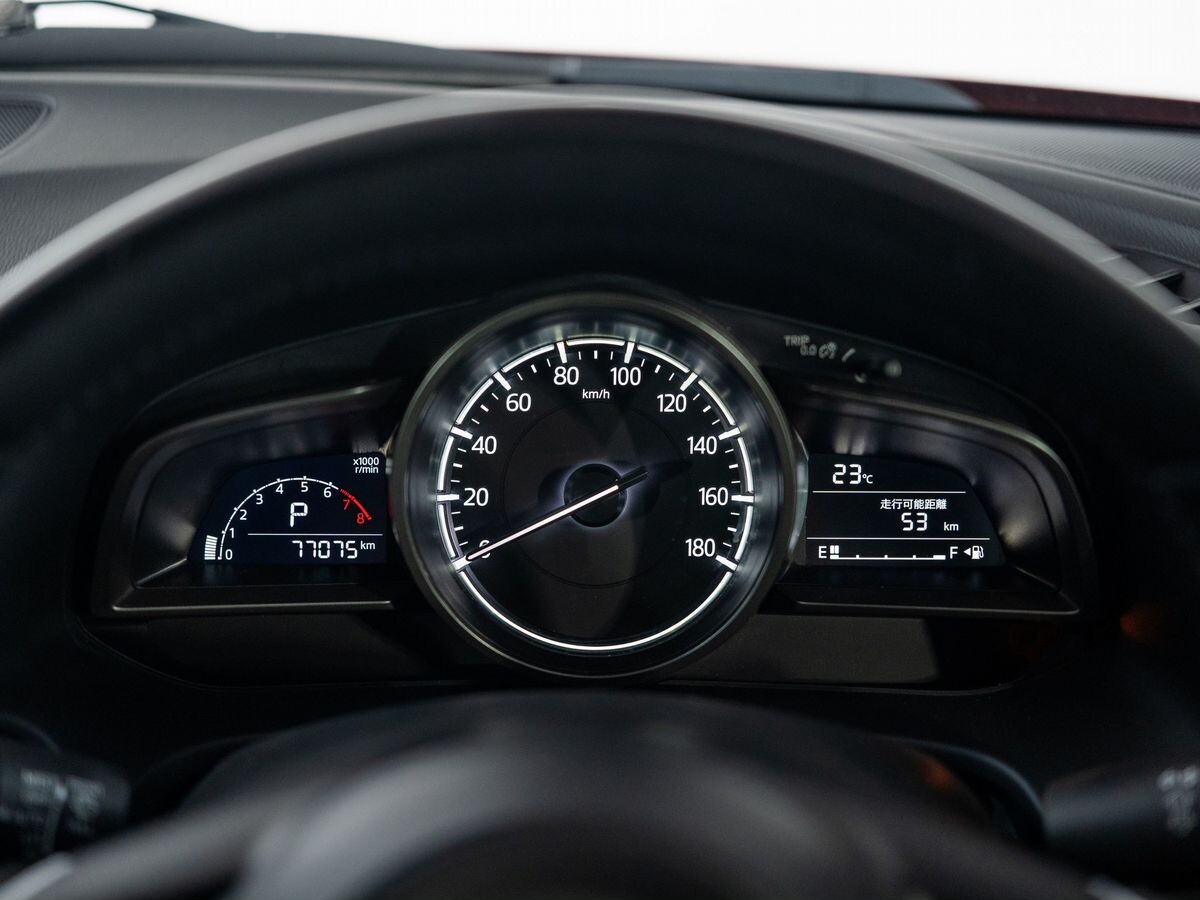 Mazda Axela 2017 - фото автомобиля