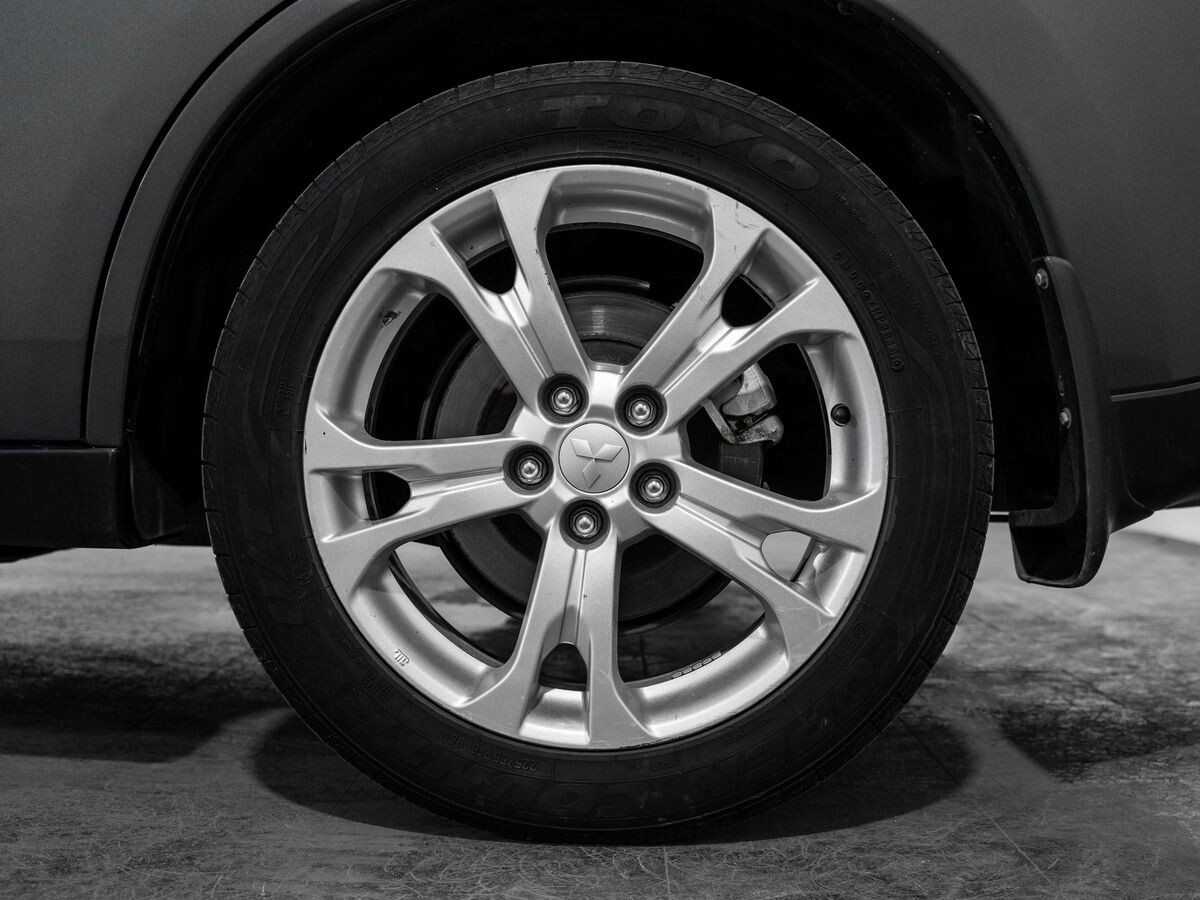 Mitsubishi Outlander 2013 - фото автомобиля