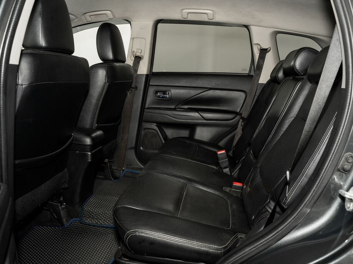 Mitsubishi Outlander 2013 - фото автомобиля