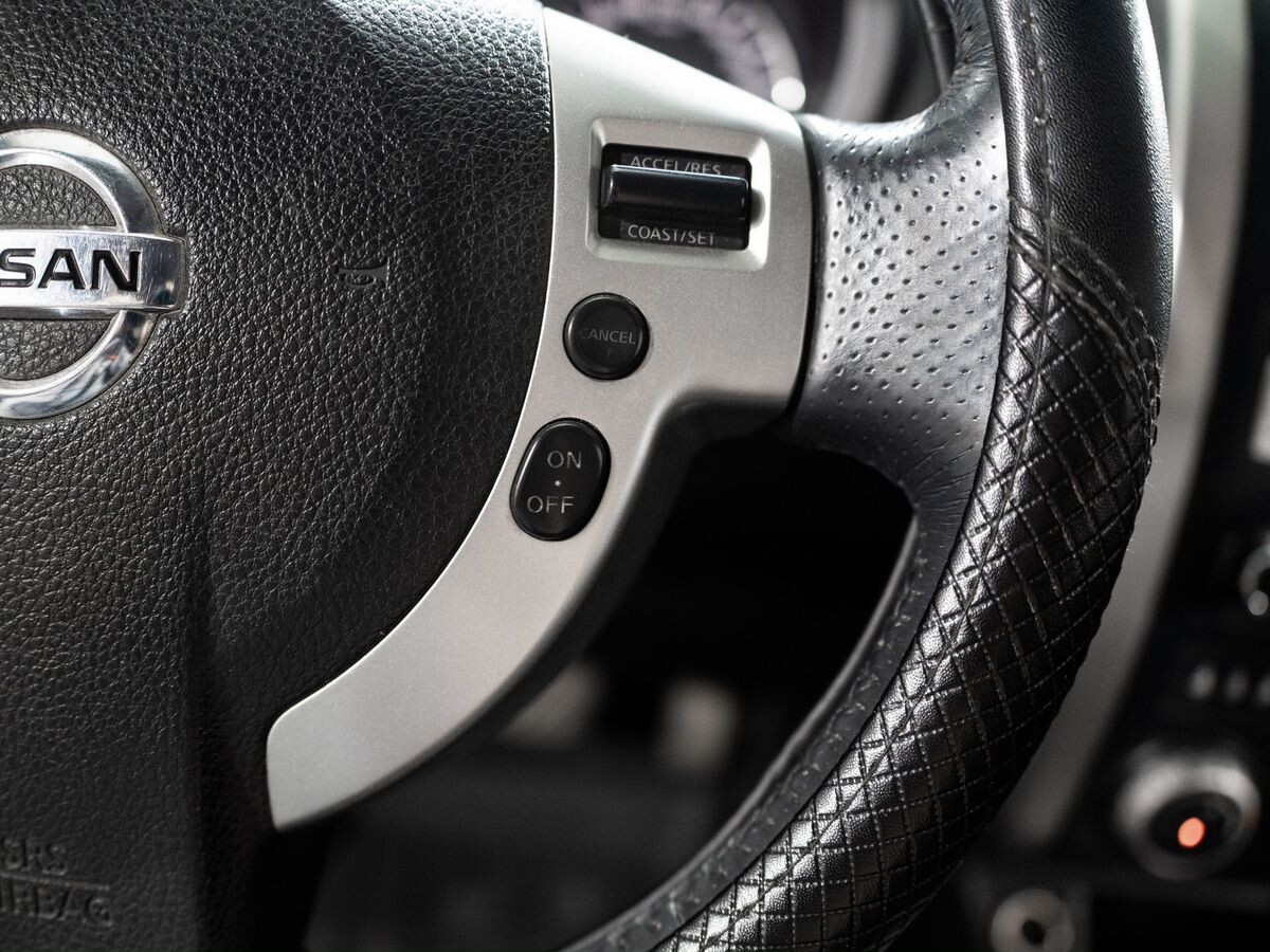Nissan X-Trail 2011 - фото автомобиля