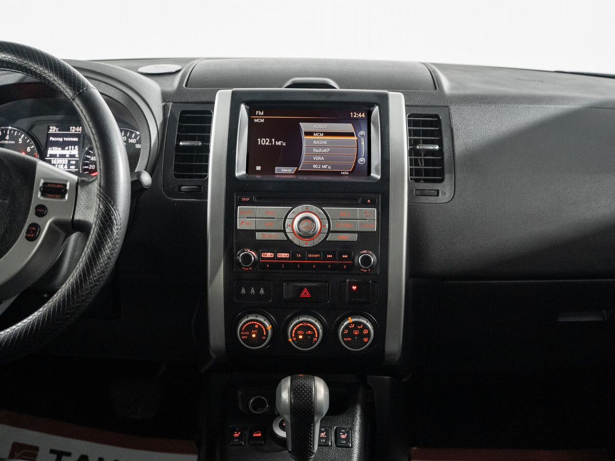Nissan X-Trail 2011 - фото автомобиля