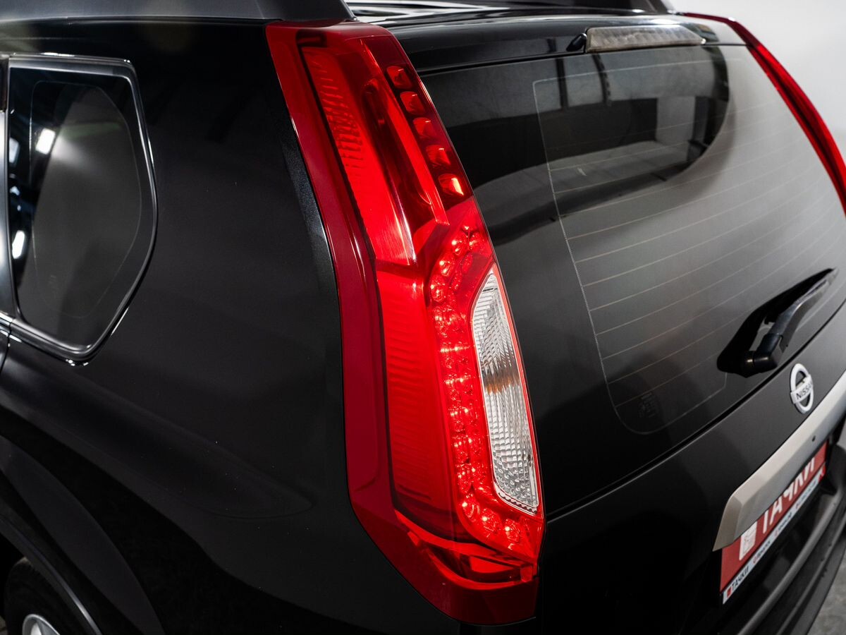 Nissan X-Trail 2011 - фото автомобиля