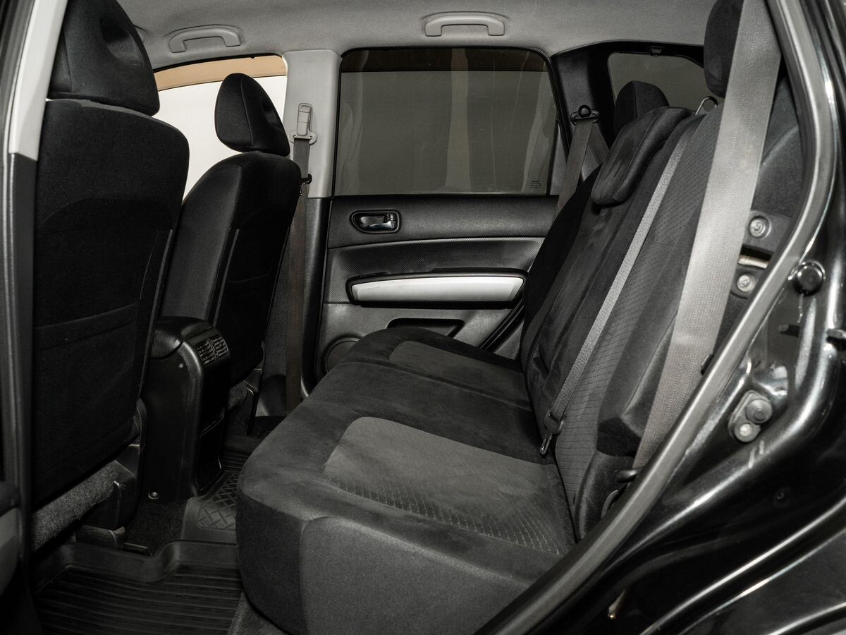 Nissan X-Trail 2011 - фото автомобиля