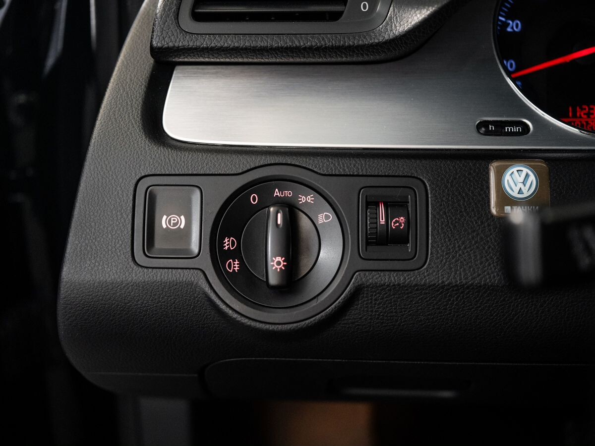 Volkswagen Passat 2008 - фото автомобиля