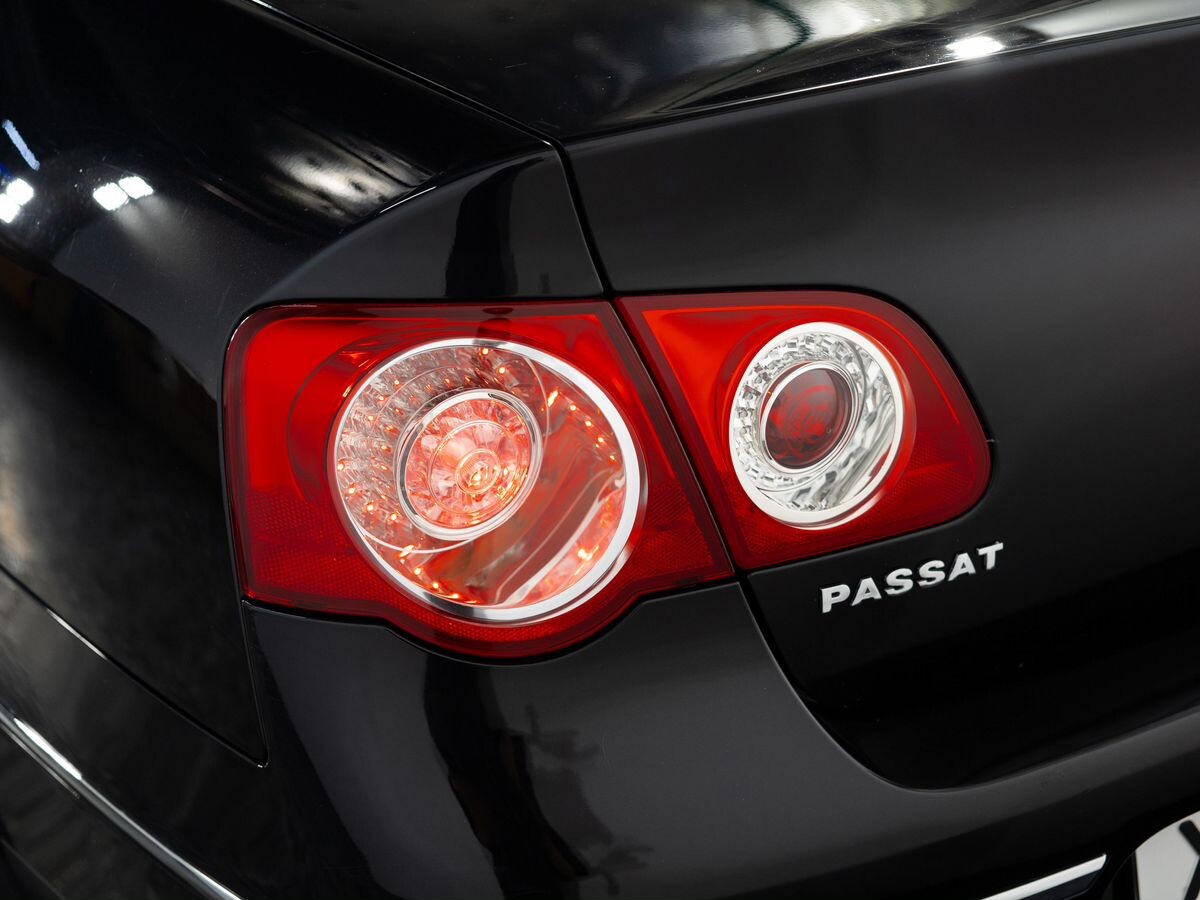 Volkswagen Passat 2008 - фото автомобиля