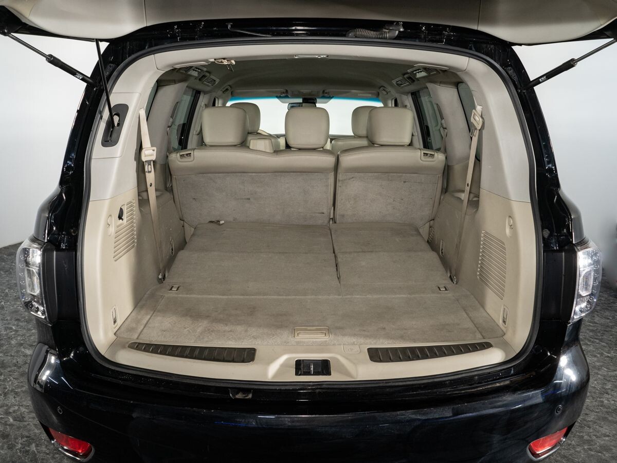 Nissan Patrol 2011 - фото автомобиля
