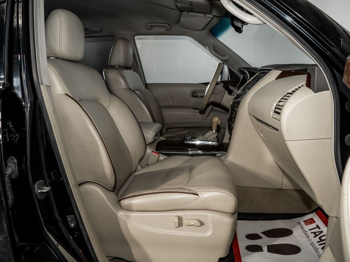 Nissan Patrol 2011 - фото автомобиля