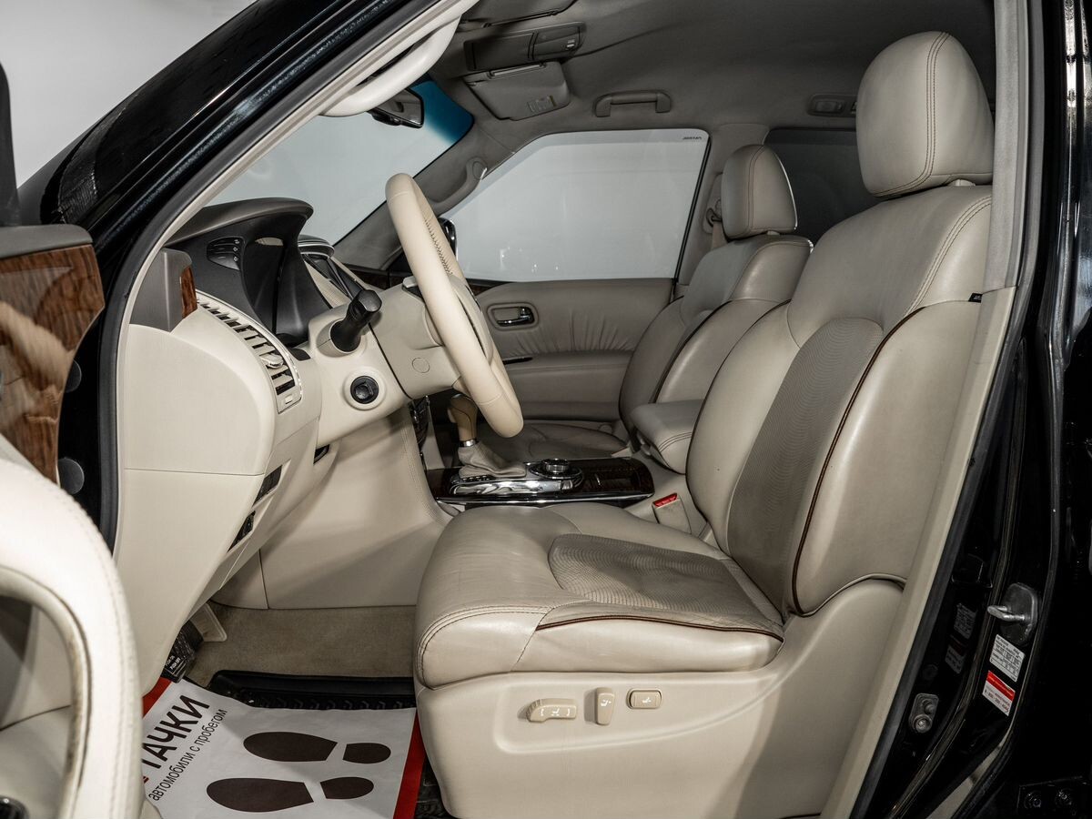 Nissan Patrol 2011 - фото автомобиля