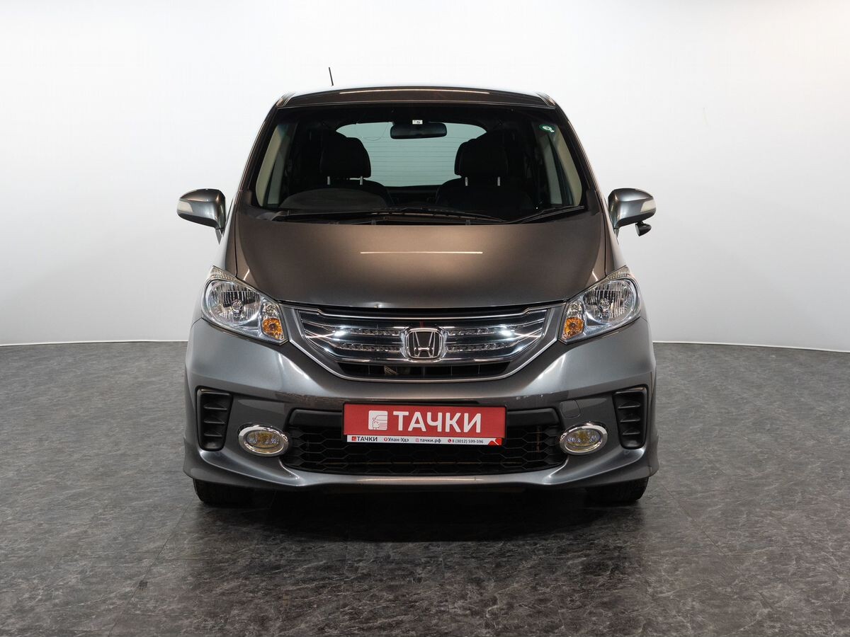 Honda Freed 2012 - фото автомобиля