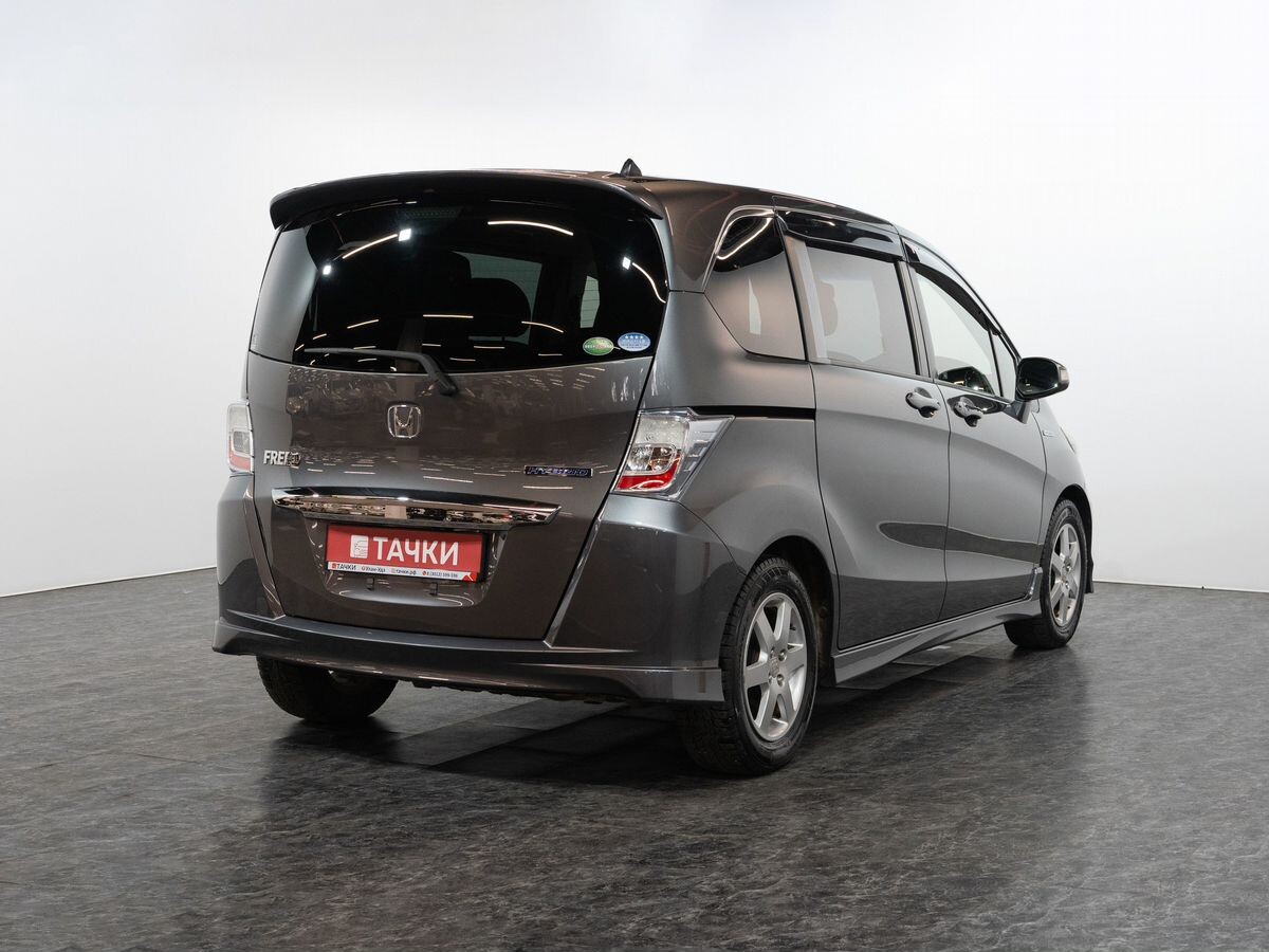 Honda Freed 2012 - фото автомобиля