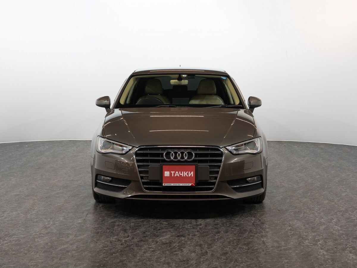 Audi A3 2015 - фото автомобиля