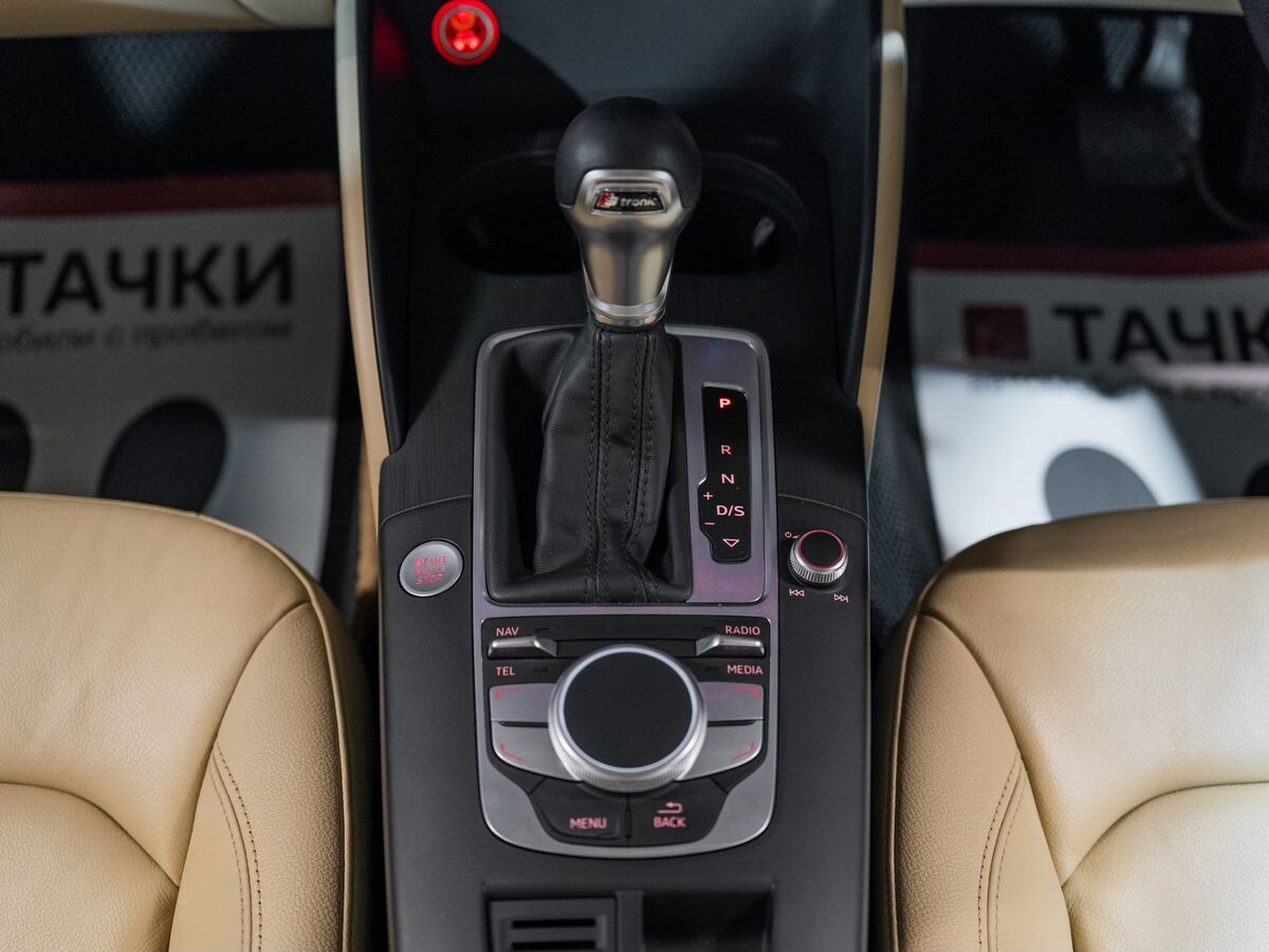 Audi A3 2015 - фото автомобиля