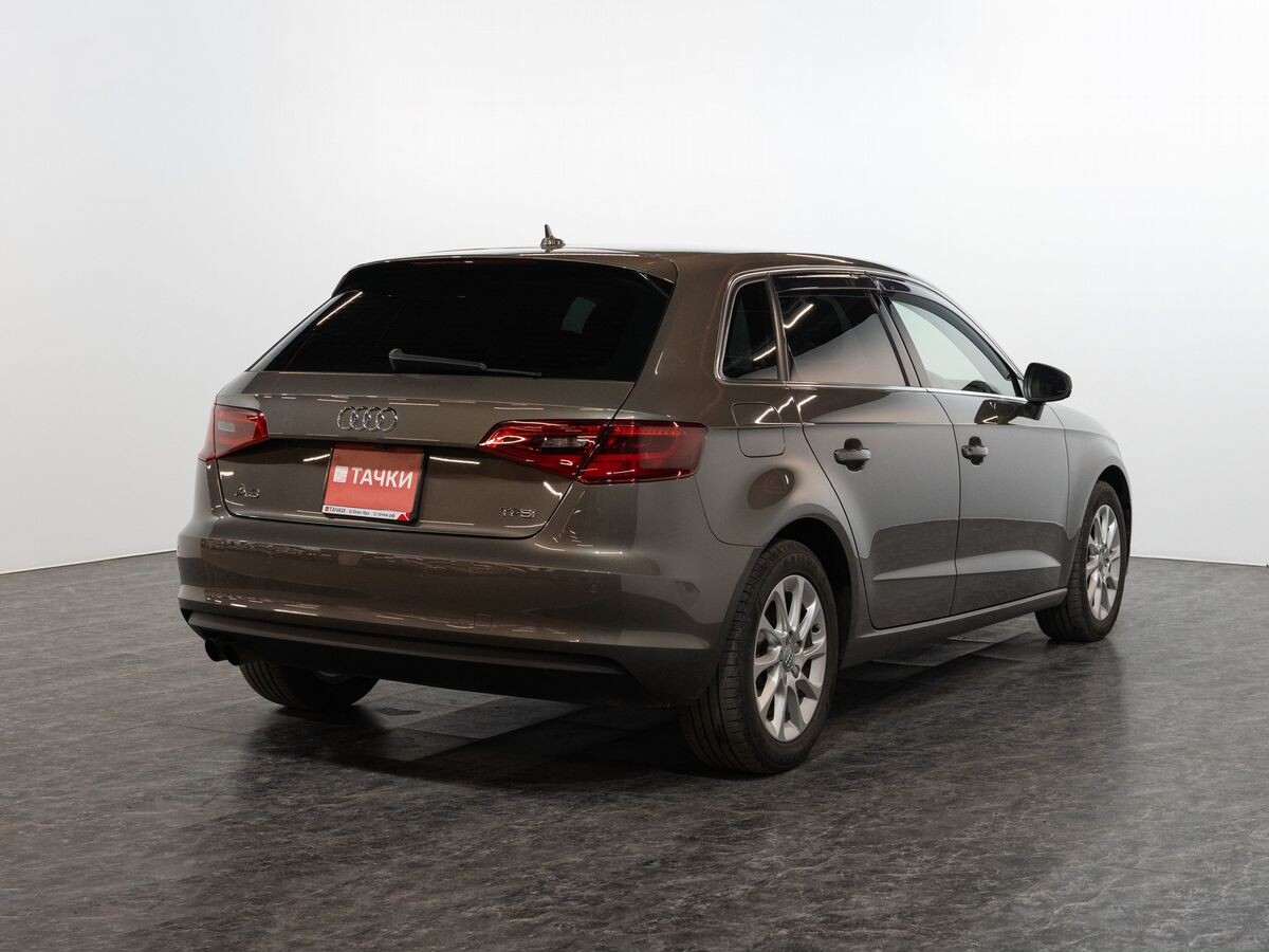 Audi A3 2015 - фото автомобиля