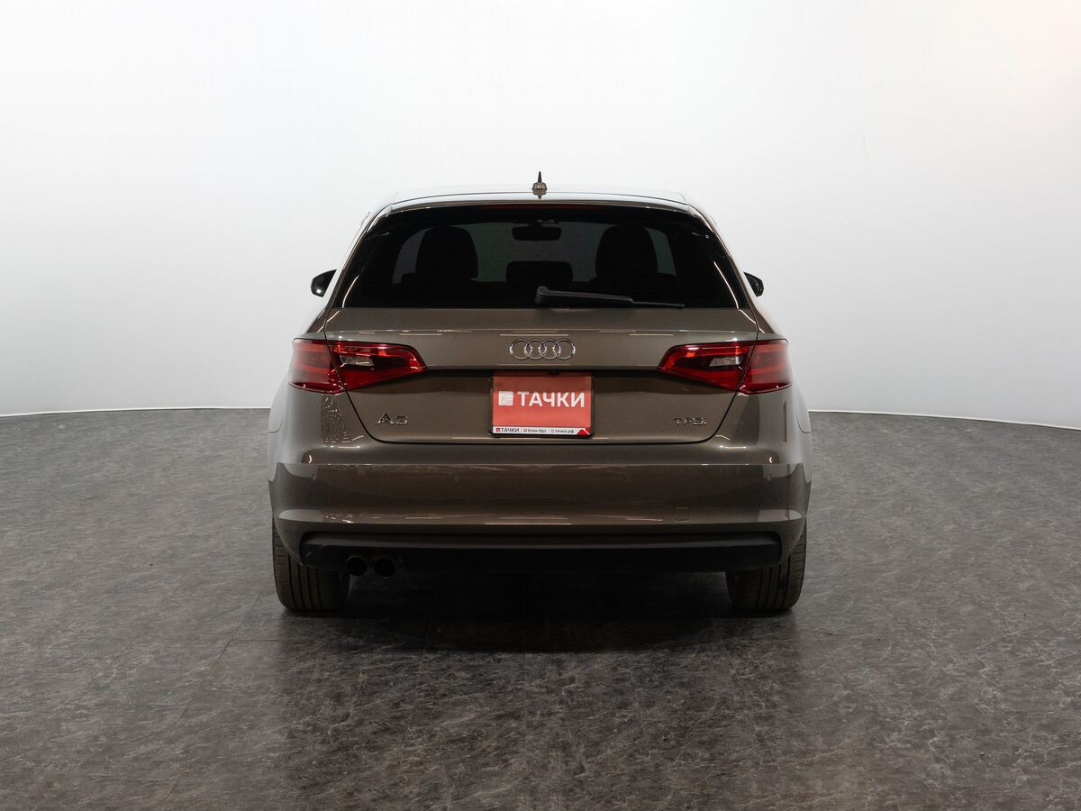 Audi A3 2015 - фото автомобиля
