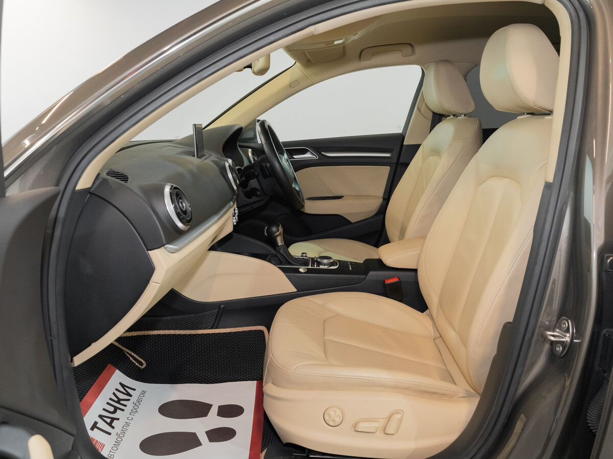 Audi A3 2015 - фото автомобиля