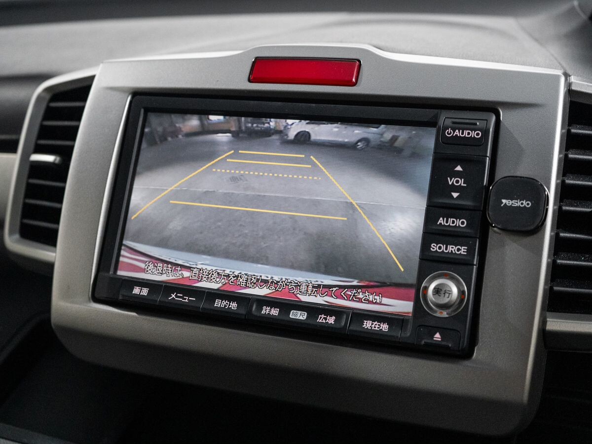 Honda Freed 2012 - фото автомобиля