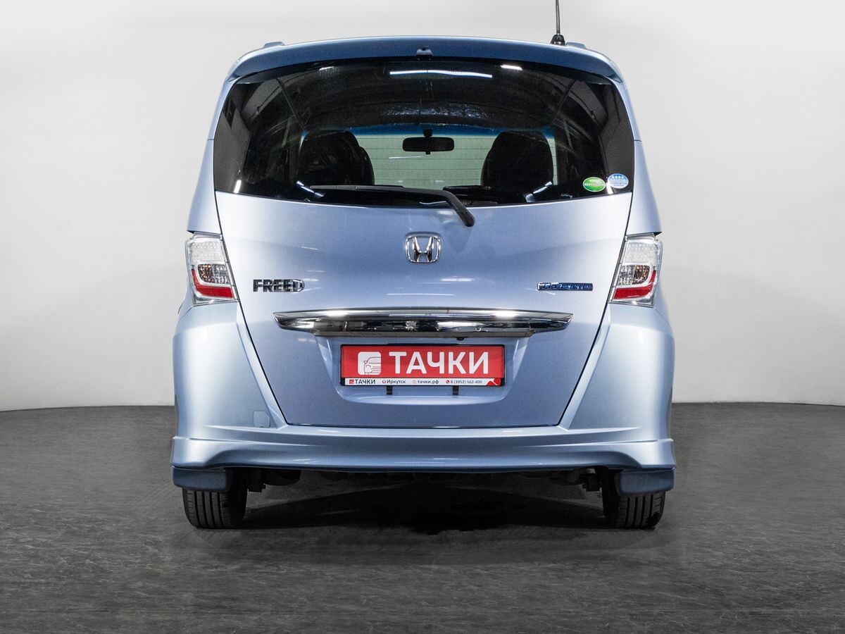 Honda Freed 2012 - фото автомобиля