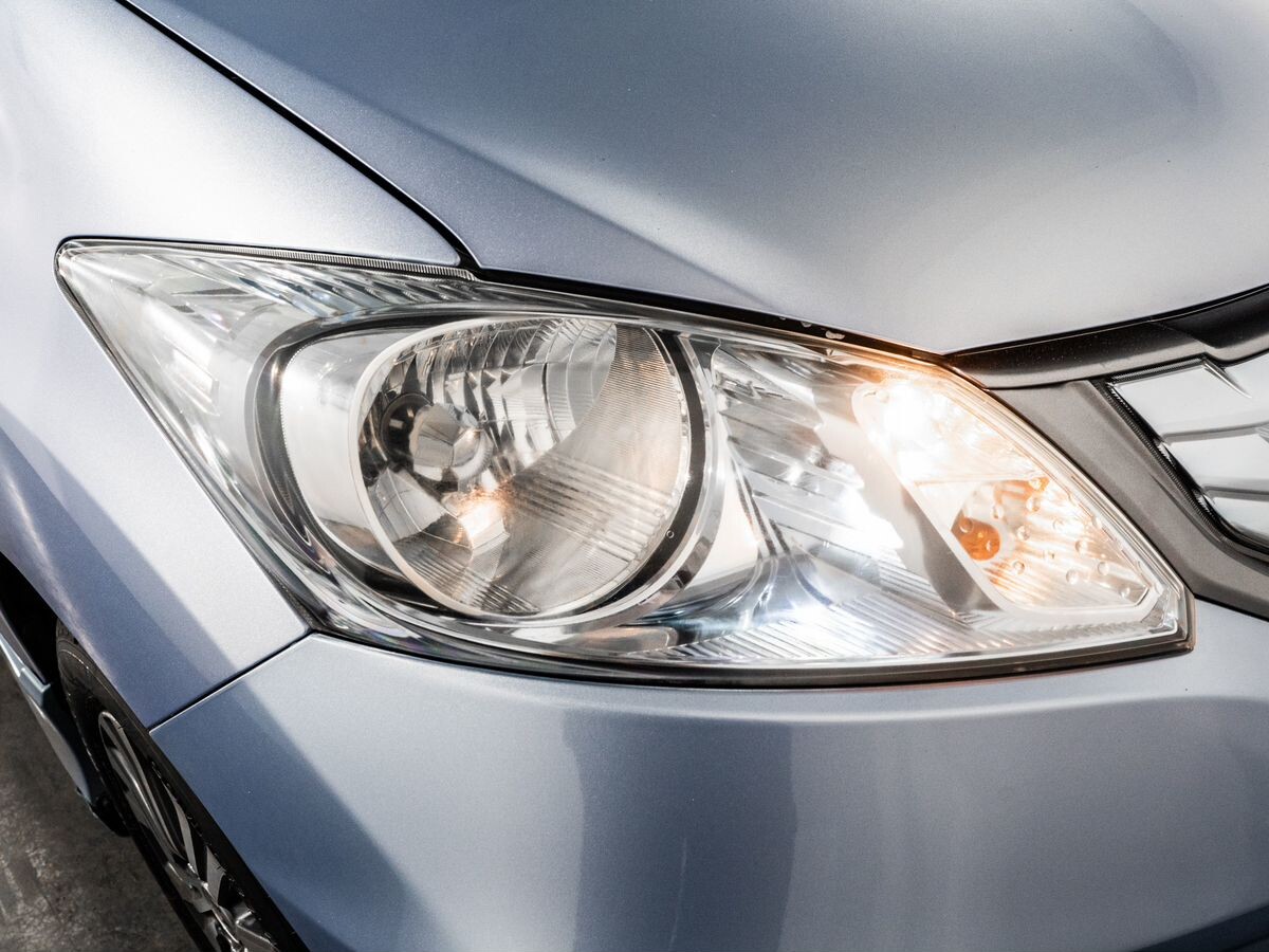 Honda Freed 2012 - фото автомобиля