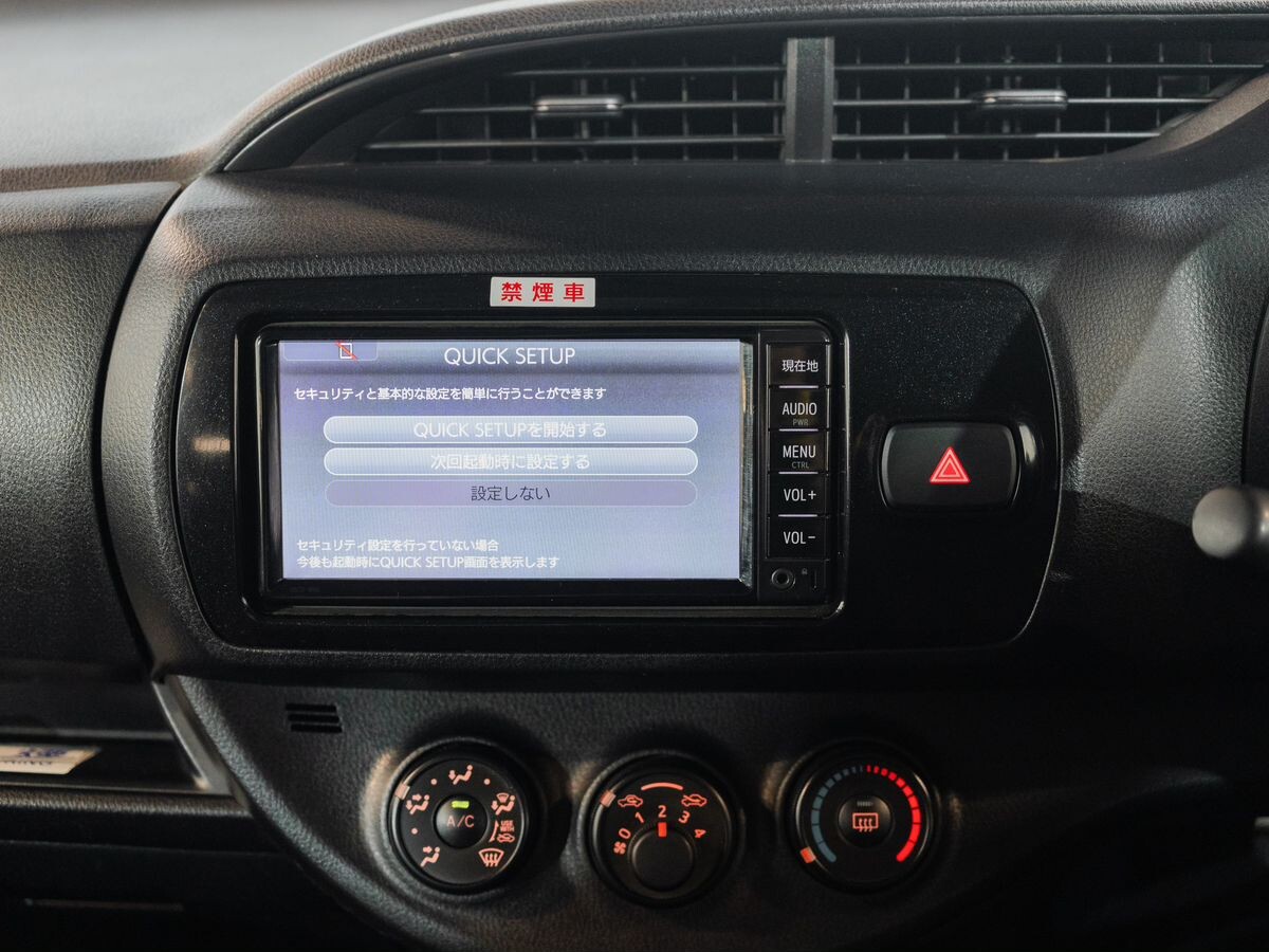 Toyota Vitz 2018 - фото автомобиля