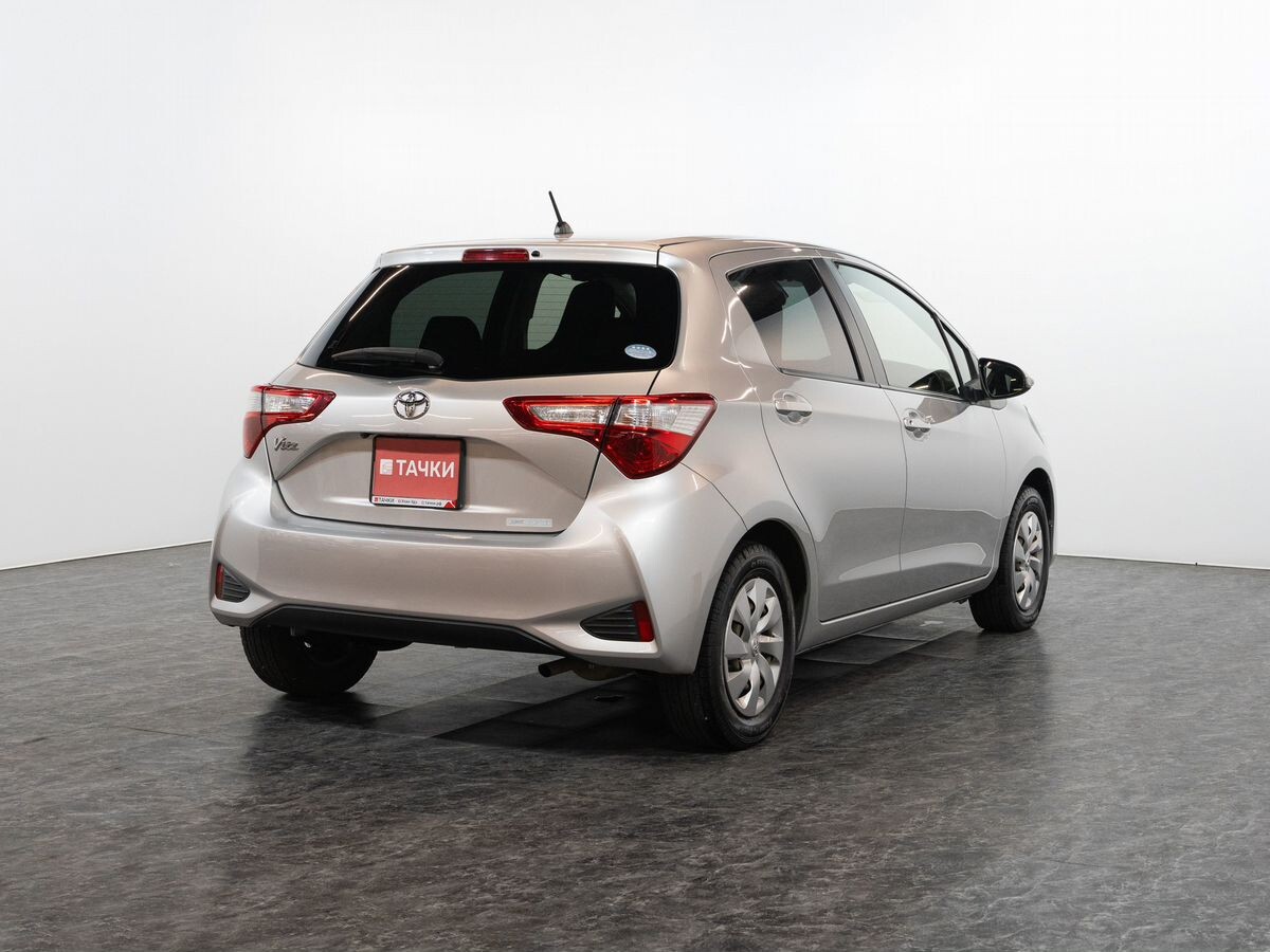 Toyota Vitz 2018 - фото автомобиля