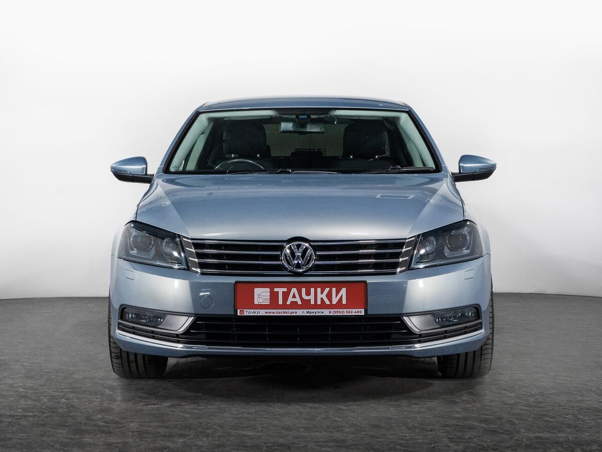 Volkswagen Passat 2012 - фото автомобиля