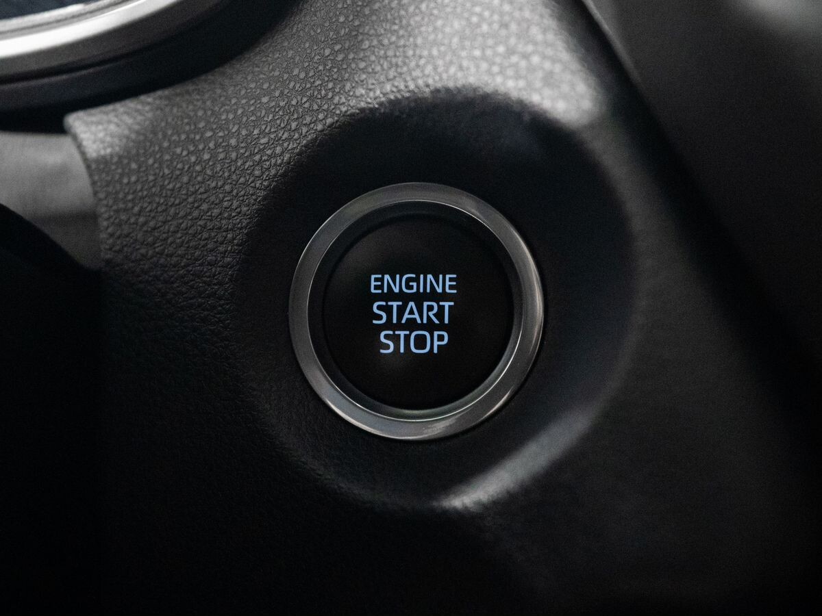Toyota Frontlander 2023 - фото автомобиля