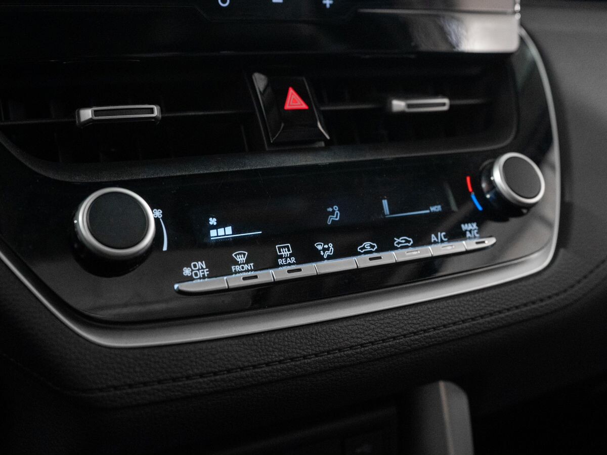 Toyota Frontlander 2023 - фото автомобиля