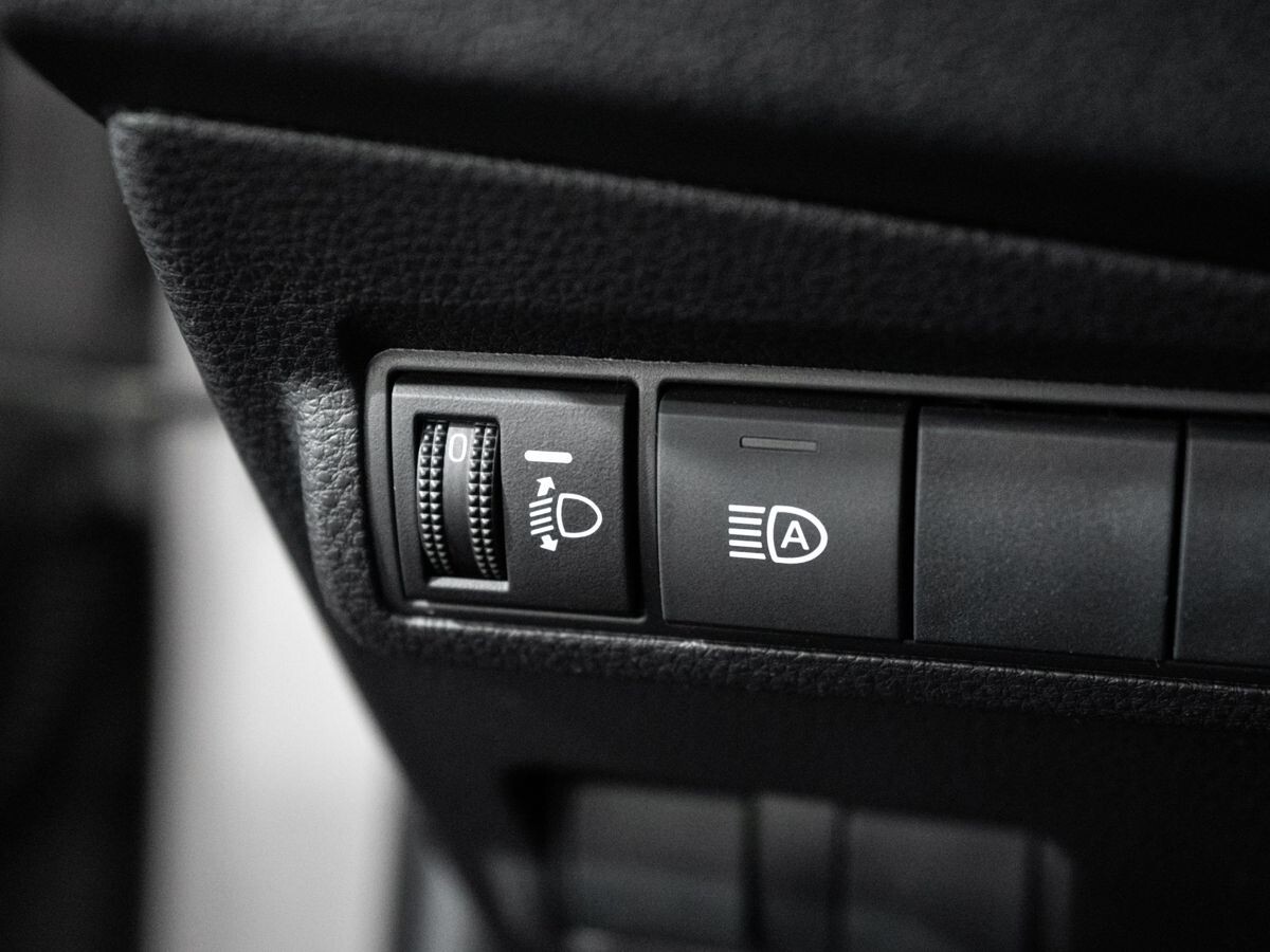 Toyota Frontlander 2023 - фото автомобиля