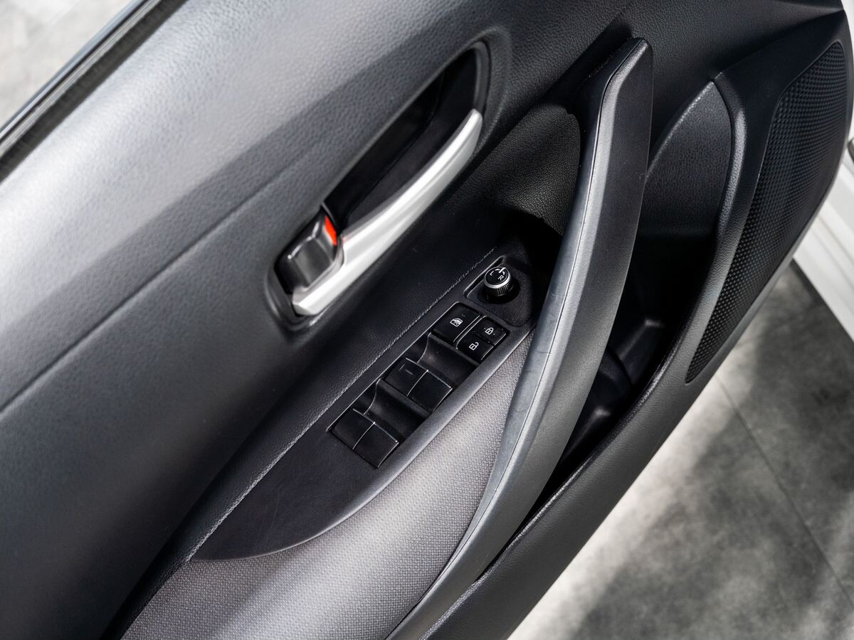 Toyota Corolla 2020 - фото автомобиля