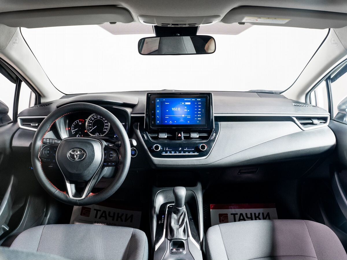 Toyota Corolla 2020 - фото автомобиля