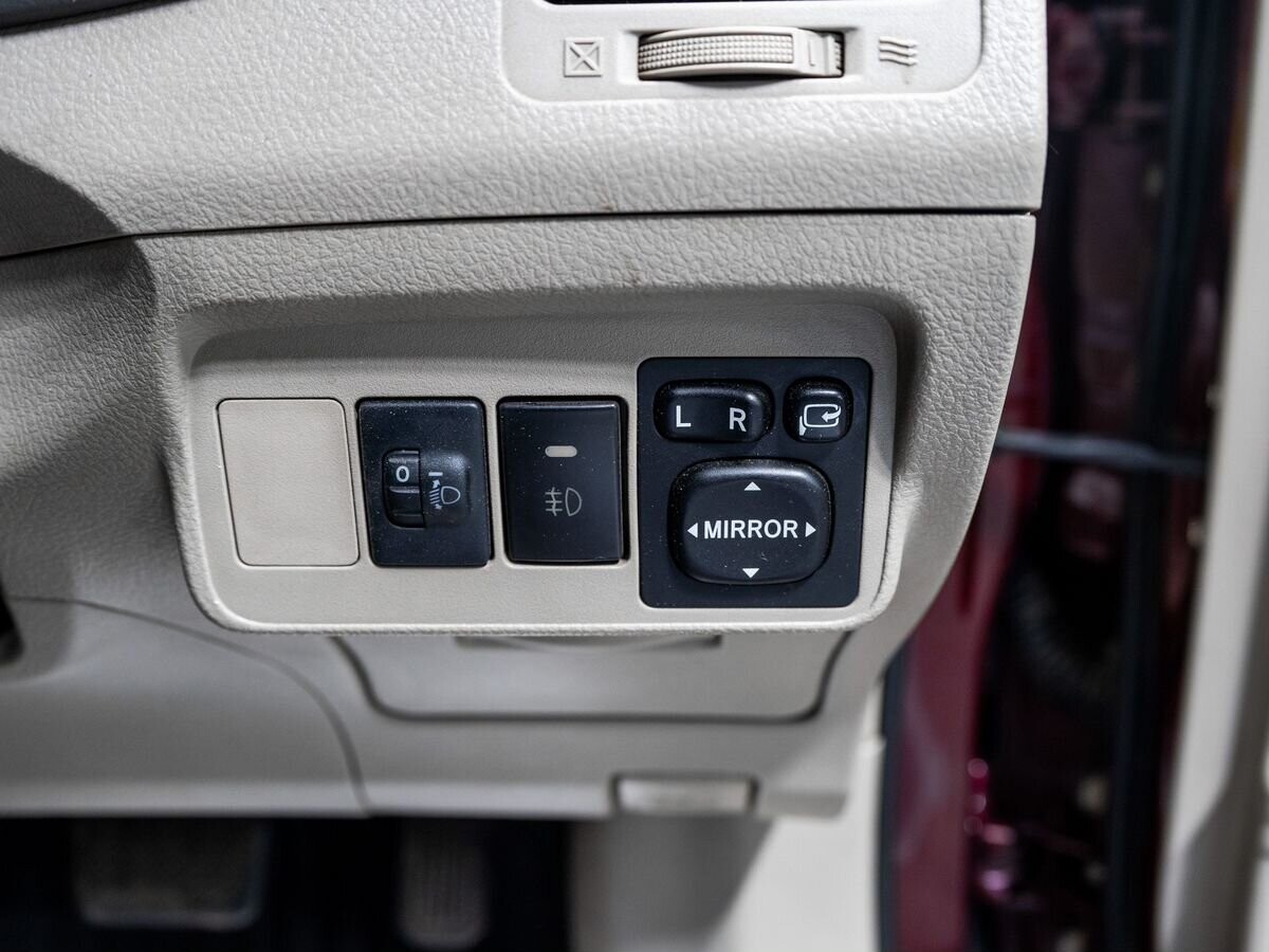 Toyota Corolla Axio 2009 - фото автомобиля