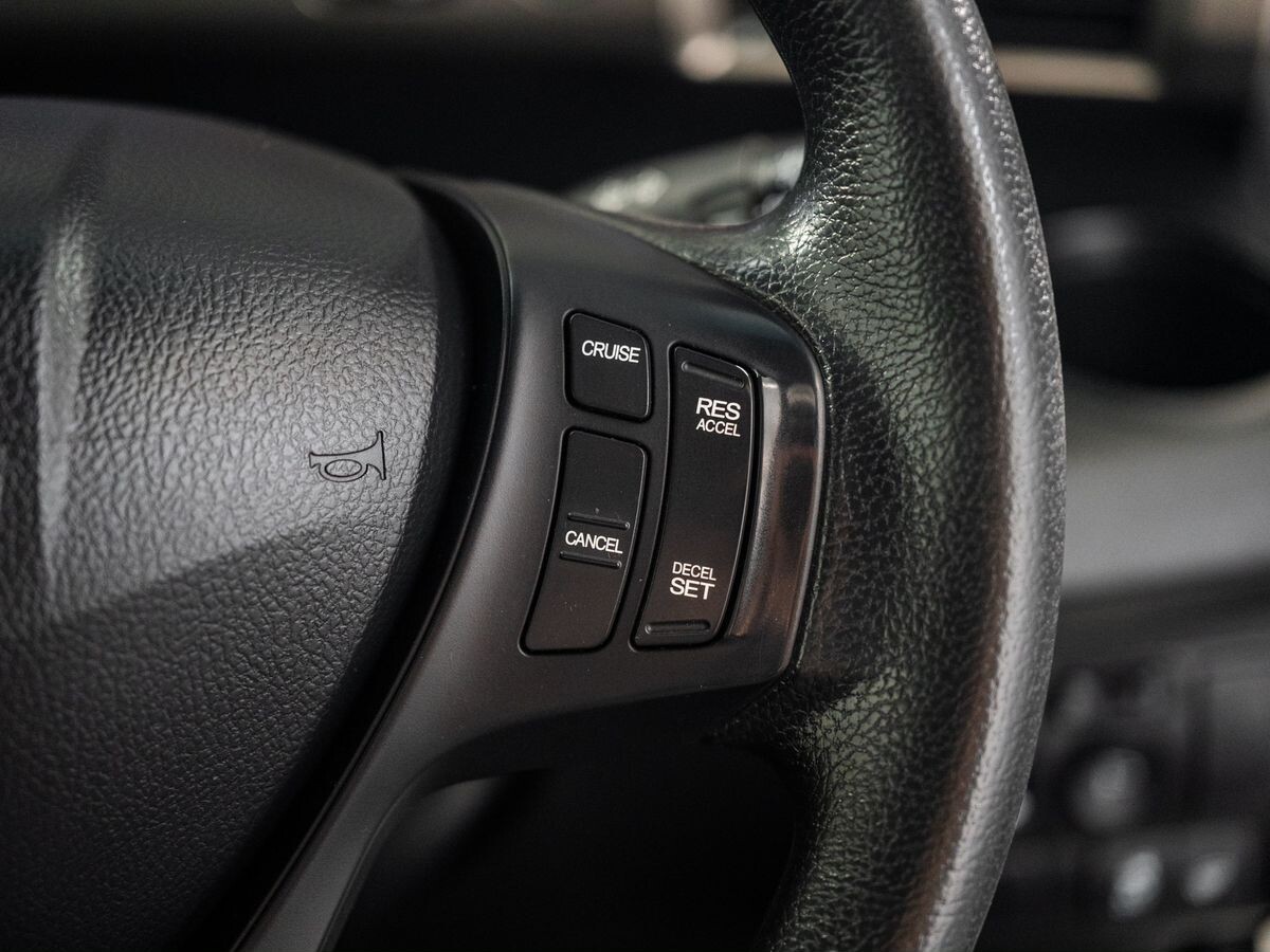 Honda Freed Spike 2012 - фото автомобиля