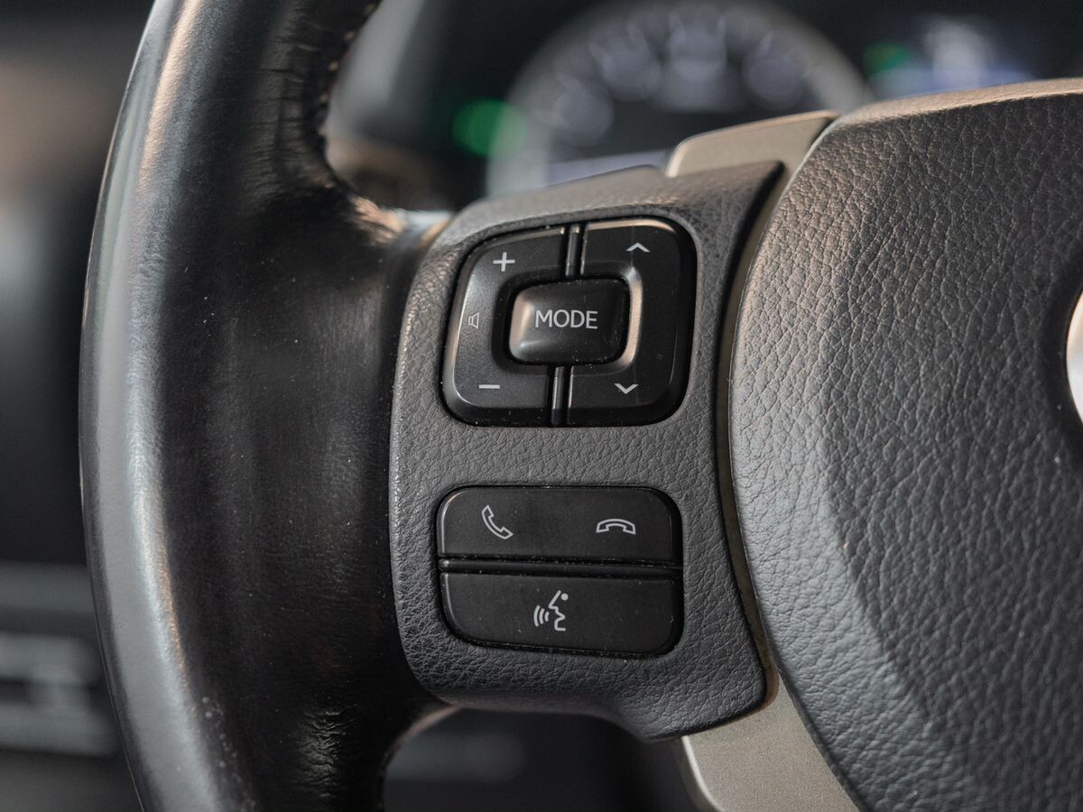 Lexus NX200 2015 - фото автомобиля