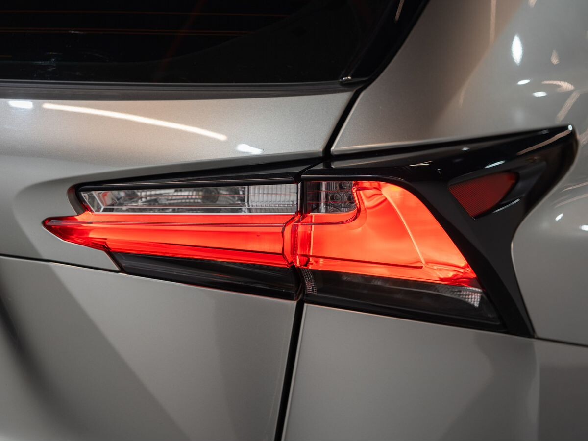 Lexus NX200 2015 - фото автомобиля
