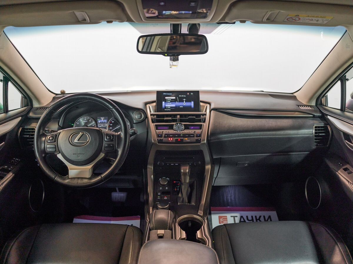 Lexus NX200 2015 - фото автомобиля