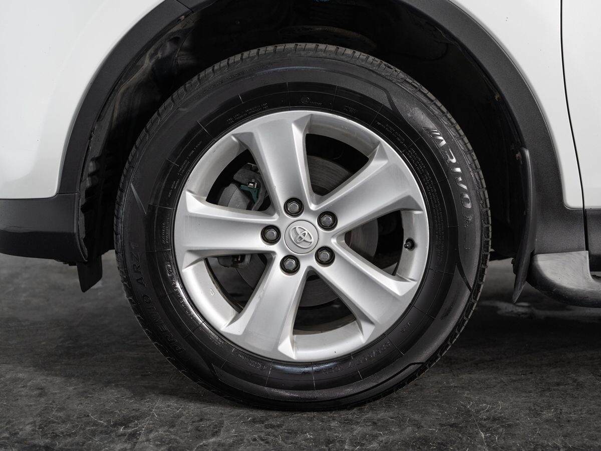 Toyota RAV4 2014 - фото автомобиля