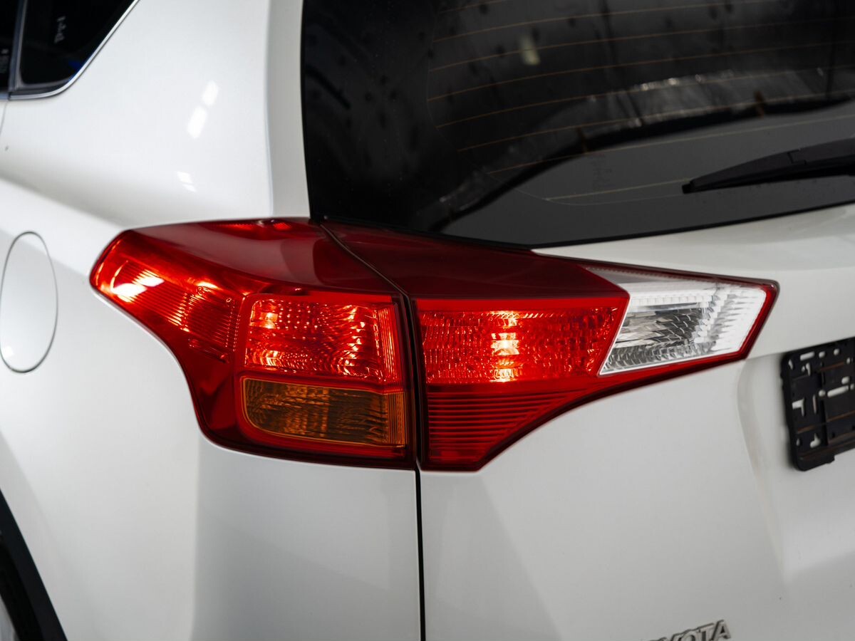 Toyota RAV4 2014 - фото автомобиля