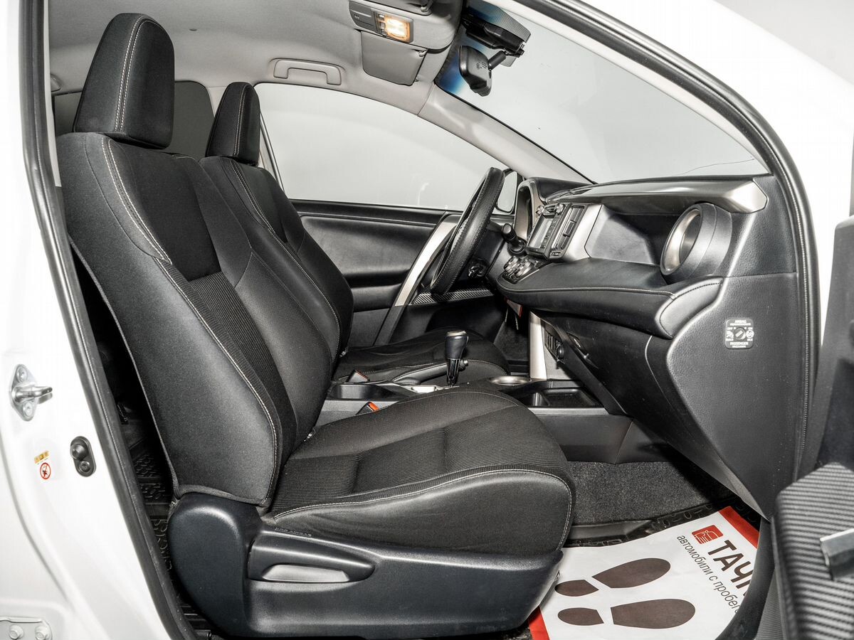 Toyota RAV4 2014 - фото автомобиля