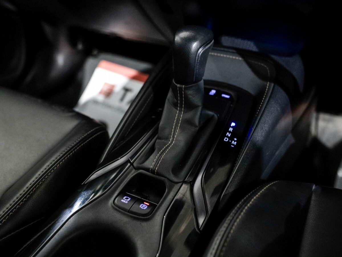 Toyota Corolla 2021 - фото автомобиля