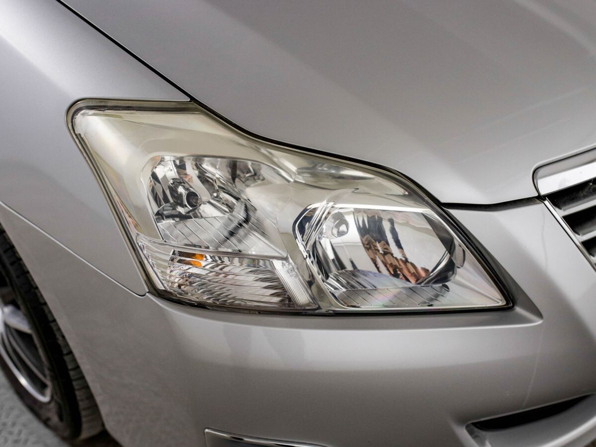 Toyota Premio 2010 - фото автомобиля