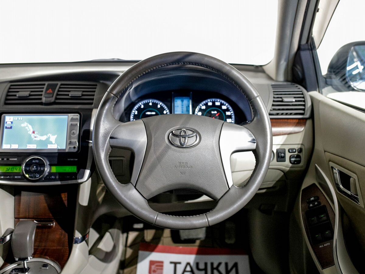Toyota Premio 2010 - фото автомобиля