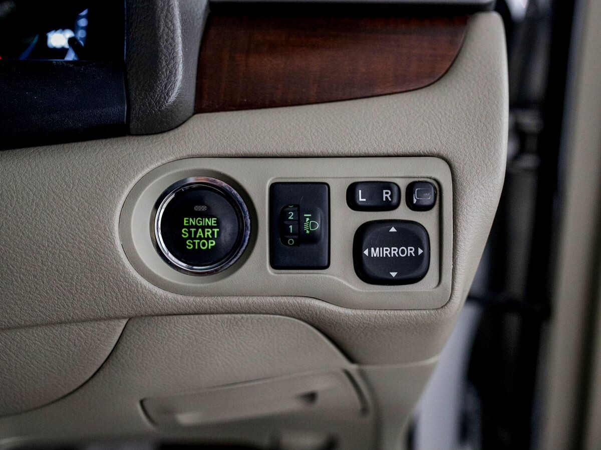 Toyota Premio 2010 - фото автомобиля