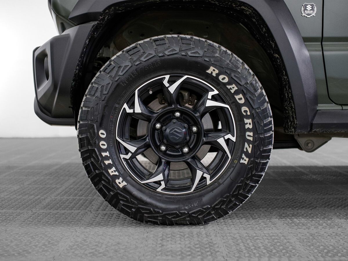 Suzuki Jimny Sierra 2021 - фото автомобиля