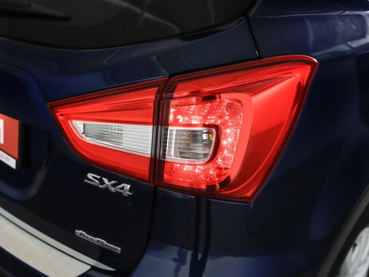 Suzuki SX4 2017 - фото автомобиля
