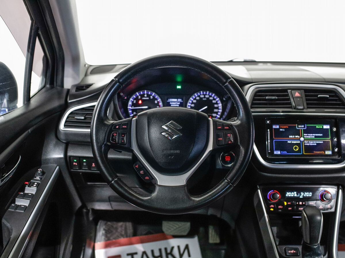Suzuki SX4 2017 - фото автомобиля