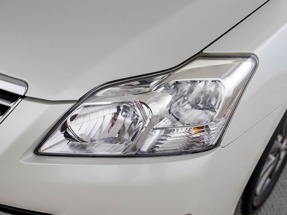 Toyota Premio 2016 - фото автомобиля