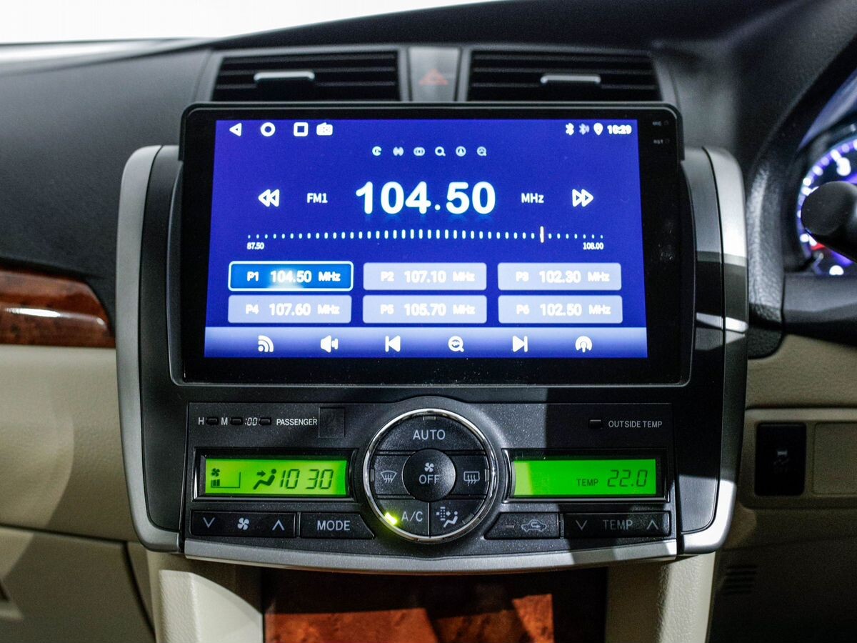 Toyota Premio 2016 - фото автомобиля