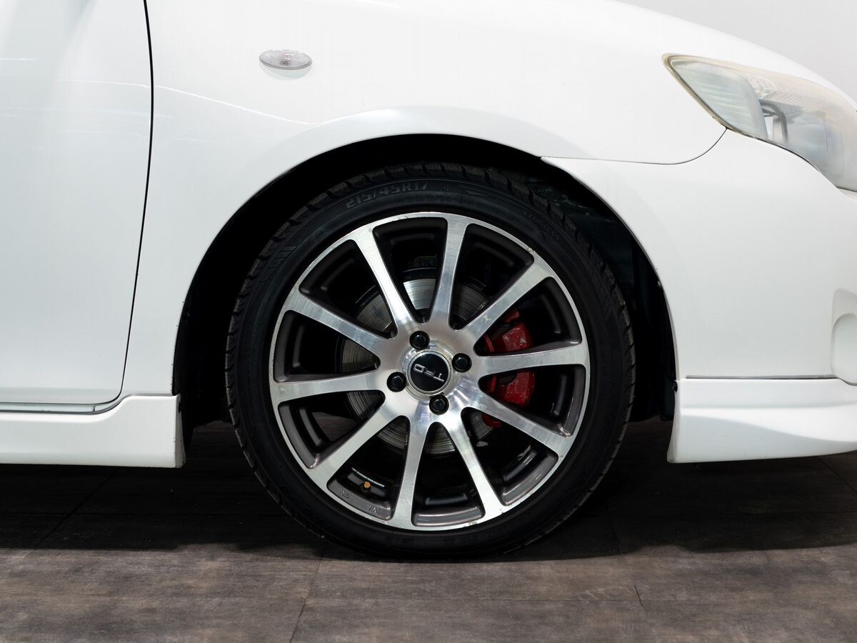 Toyota Corolla Fielder 2011 - фото автомобиля
